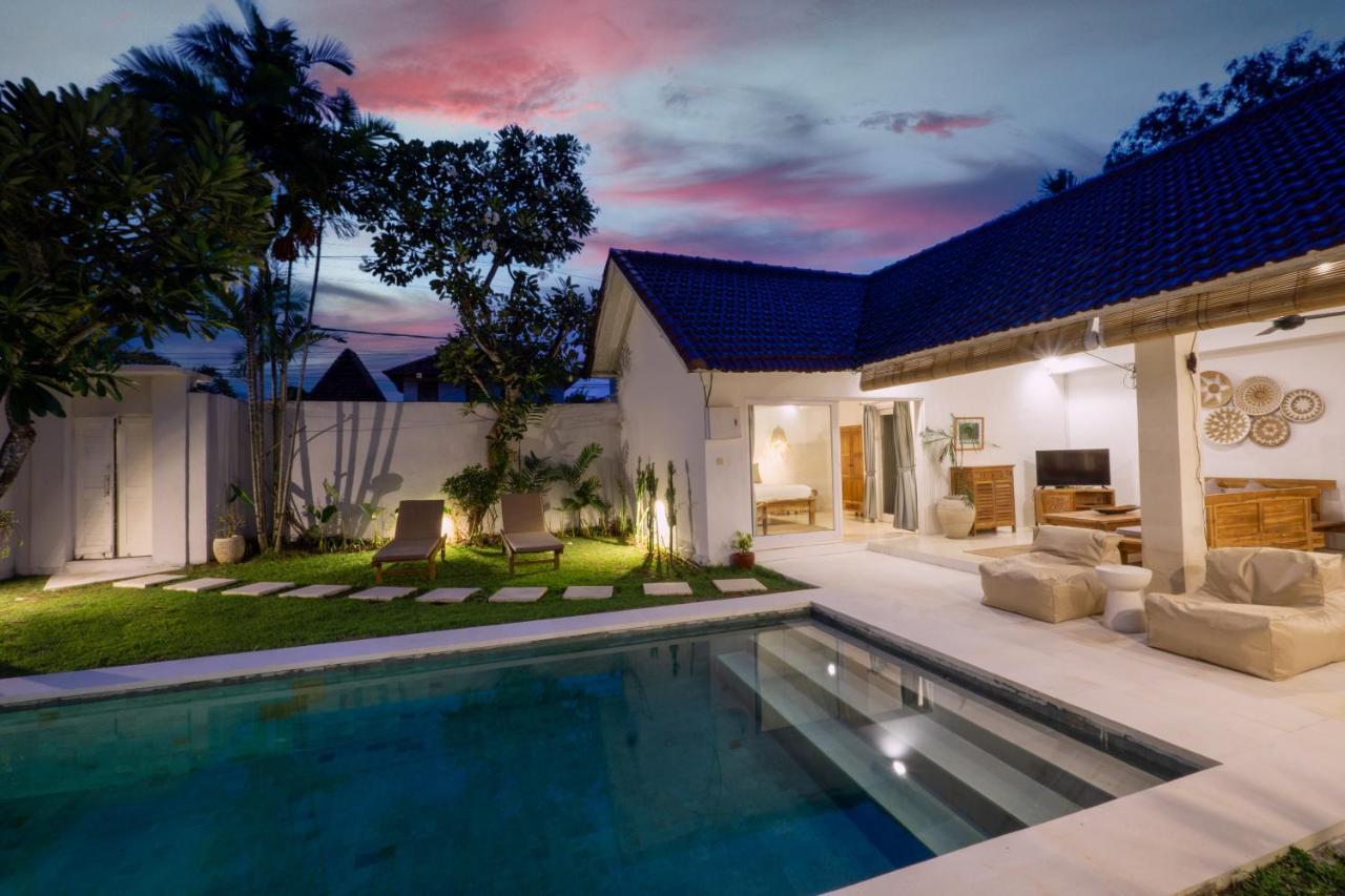 Villa Pagu Seminyak  Ngoại thất bức ảnh